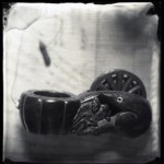 刻有棟梁墨掛姿的墨壺